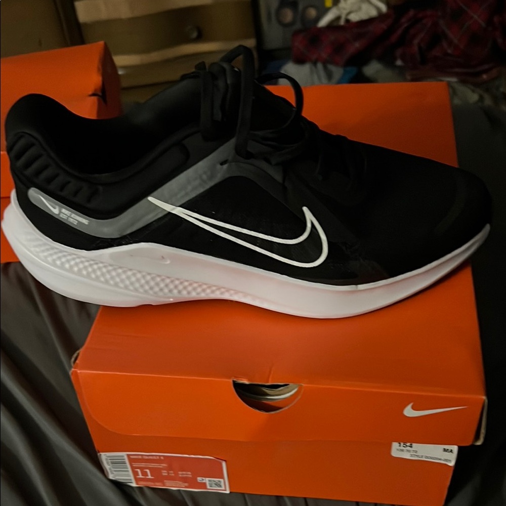 Nike Black and White Running Sneakers